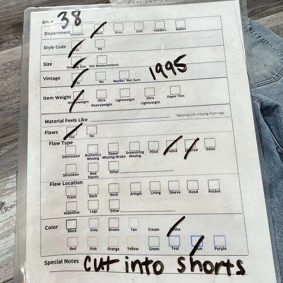Vintage 90s Levis 550 Red Tab Light Wash Blue Mens 38 Relaxed Fit Denim Shorts - Picture 8 of 10